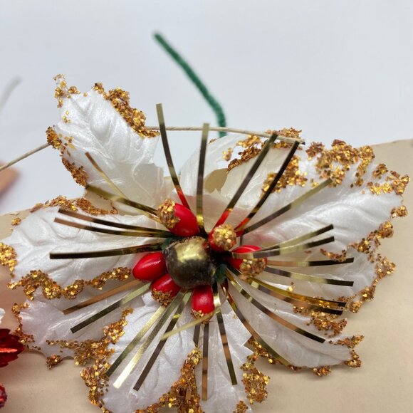 Vintage Christmas Decorative Picks Gold Birds Glittered Flowers Japan Set Of 5 - Picture 6 of 11